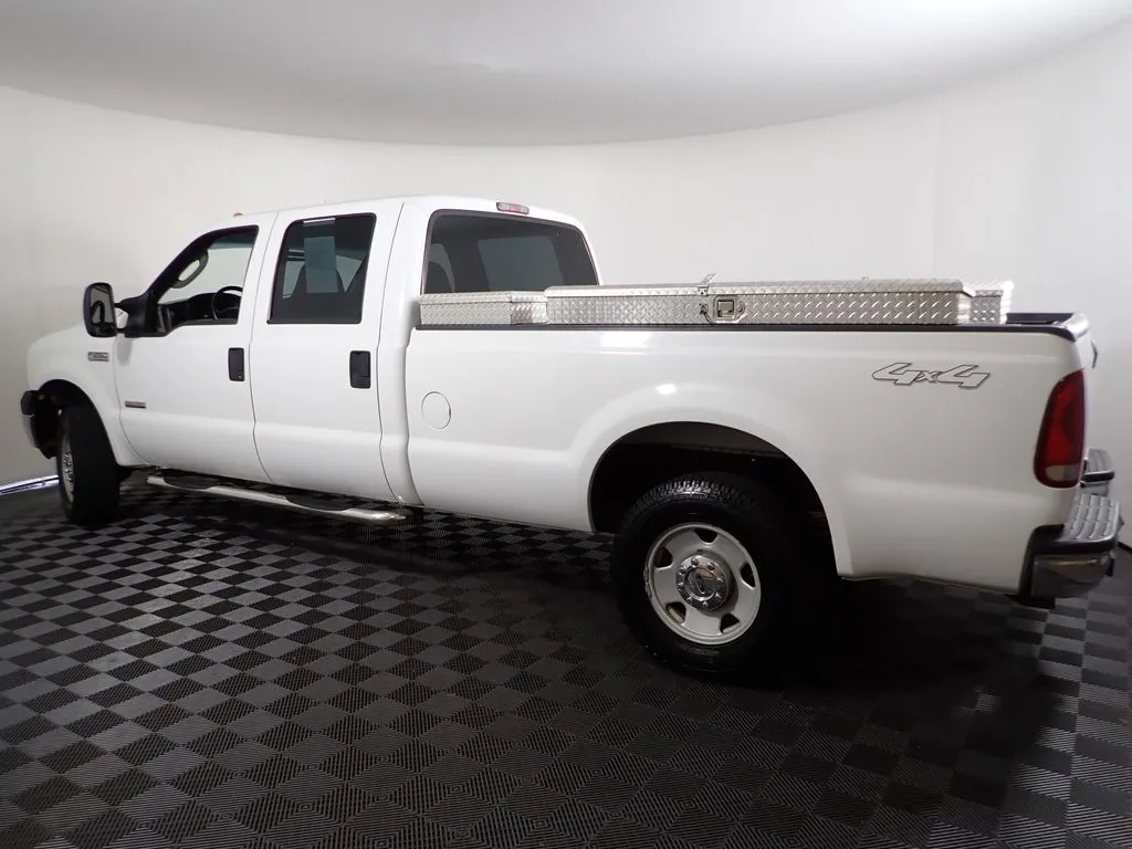 Ford F-250SD photo 9