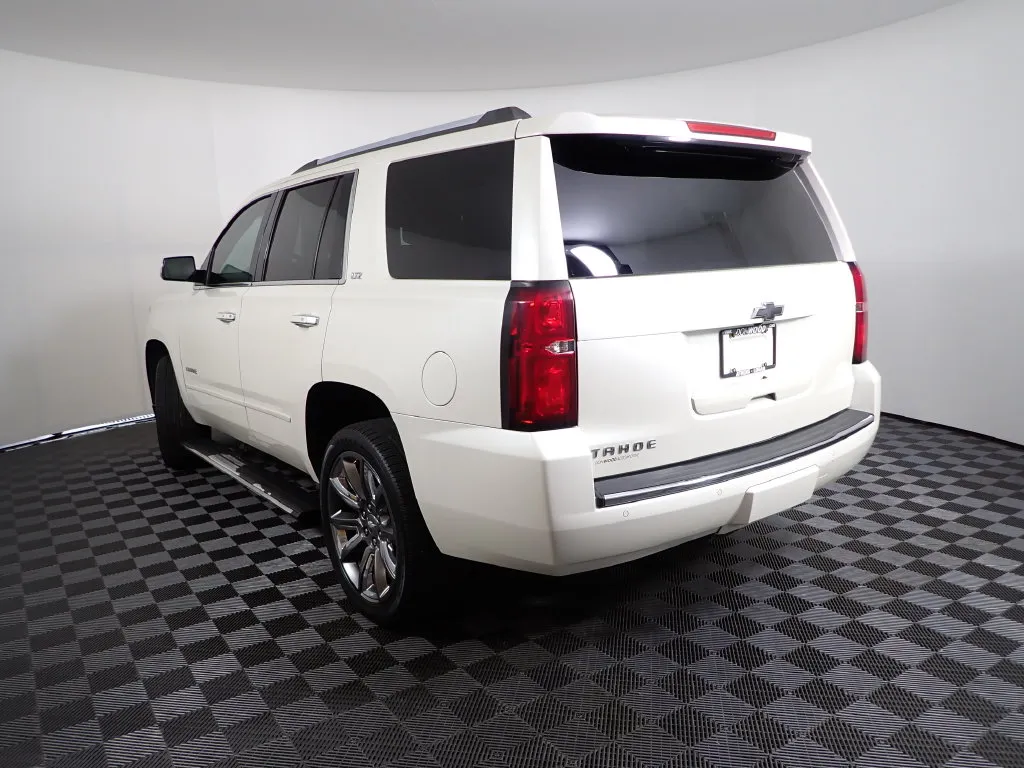 Chevrolet Tahoe photo 16
