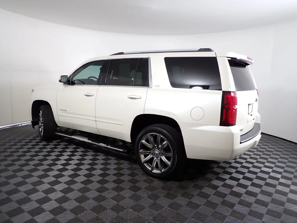 Chevrolet Tahoe photo 15