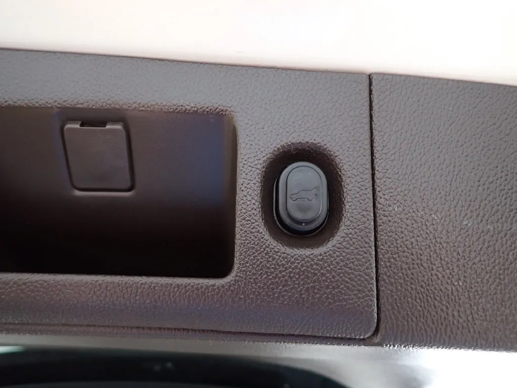 Chevrolet Tahoe photo 21