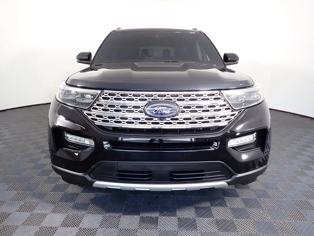 Ford Explorer photo 9