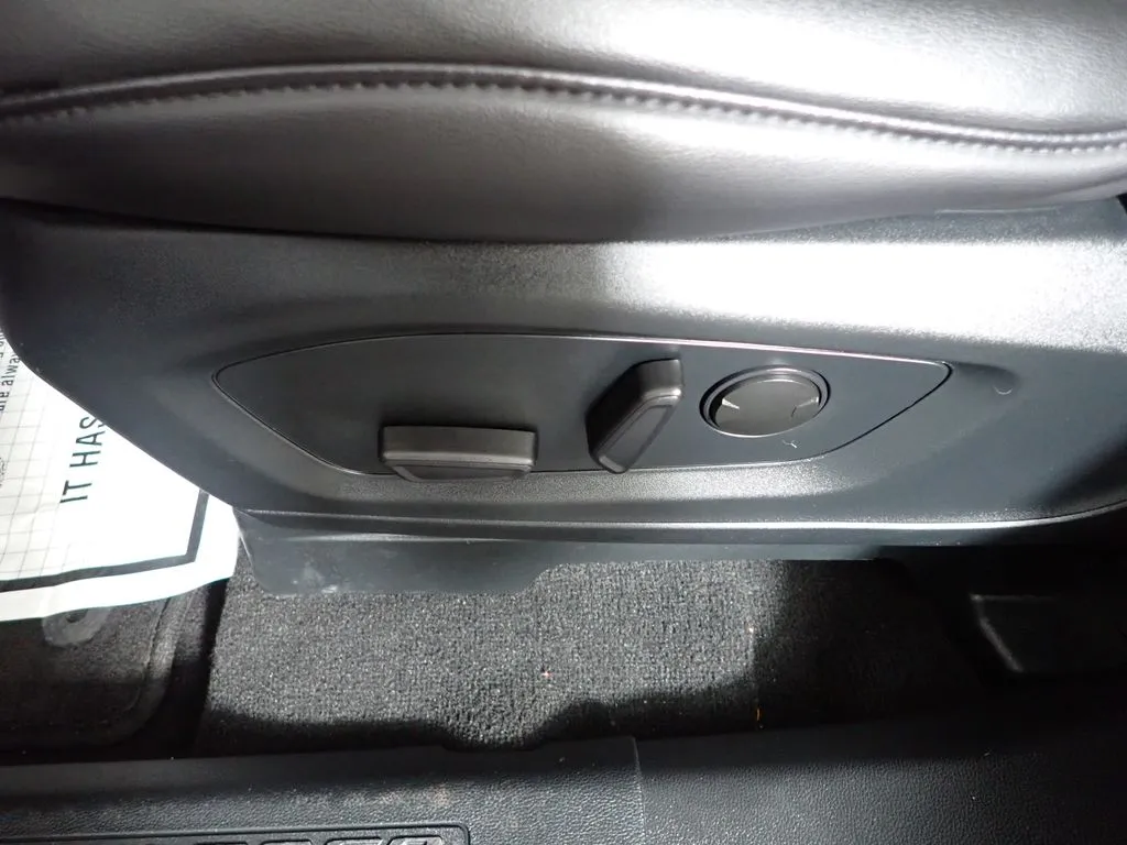 Ford Explorer photo 24