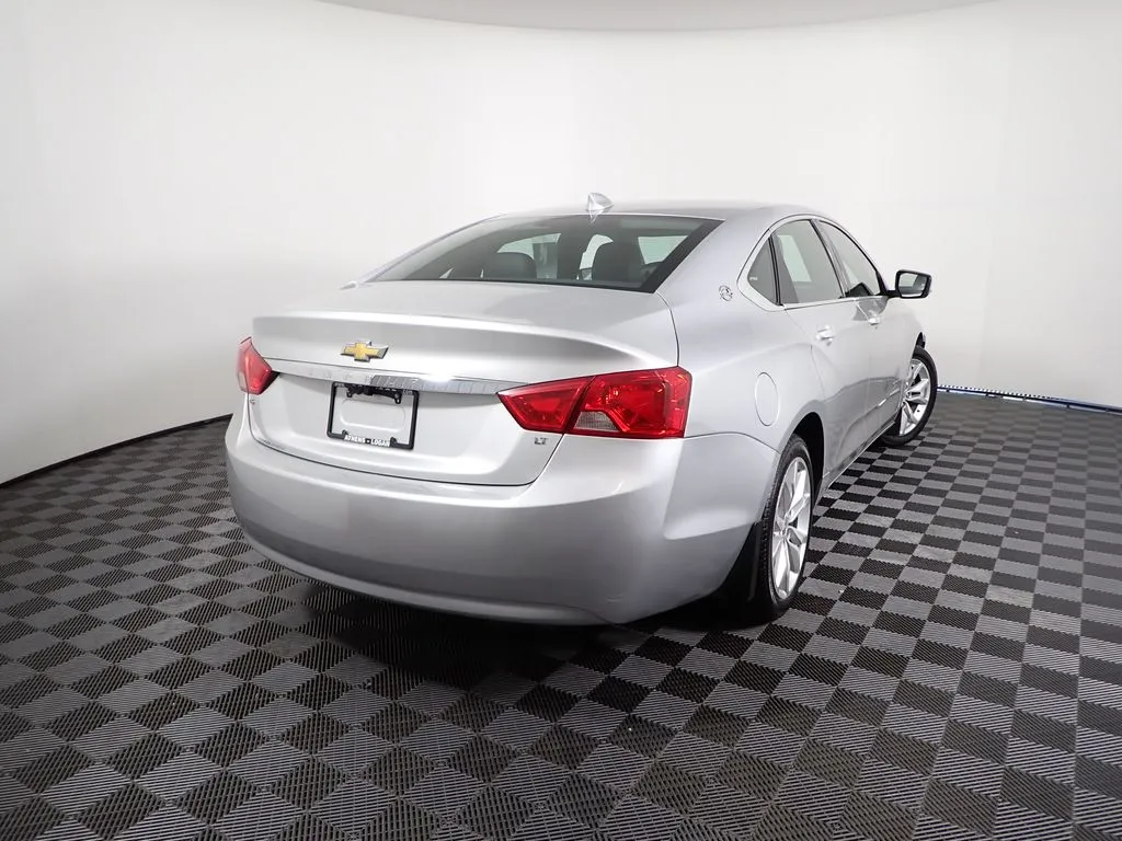 Chevrolet Impala photo 13