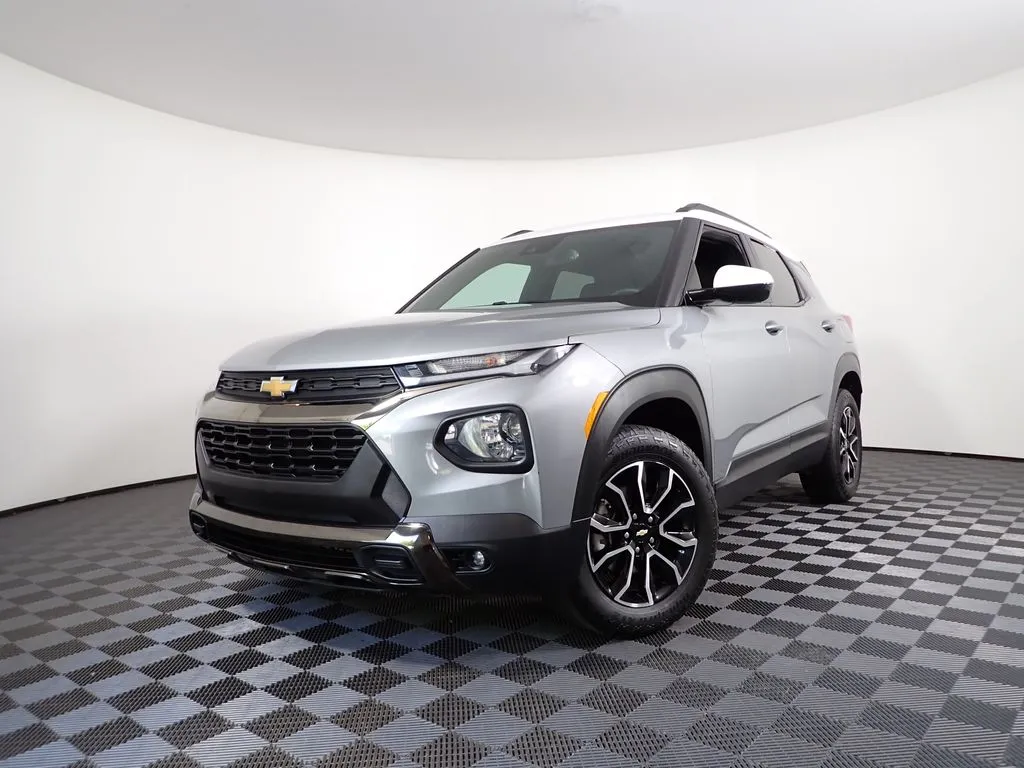 Chevrolet Trailblazer photo 2