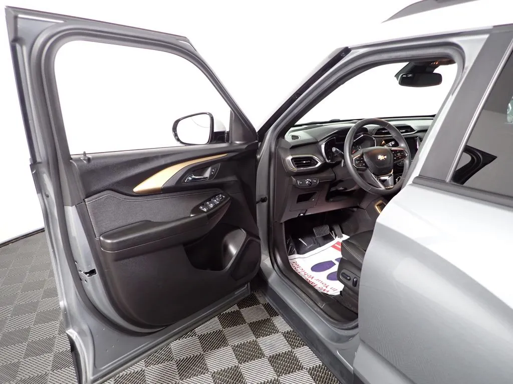 Chevrolet Trailblazer photo 18