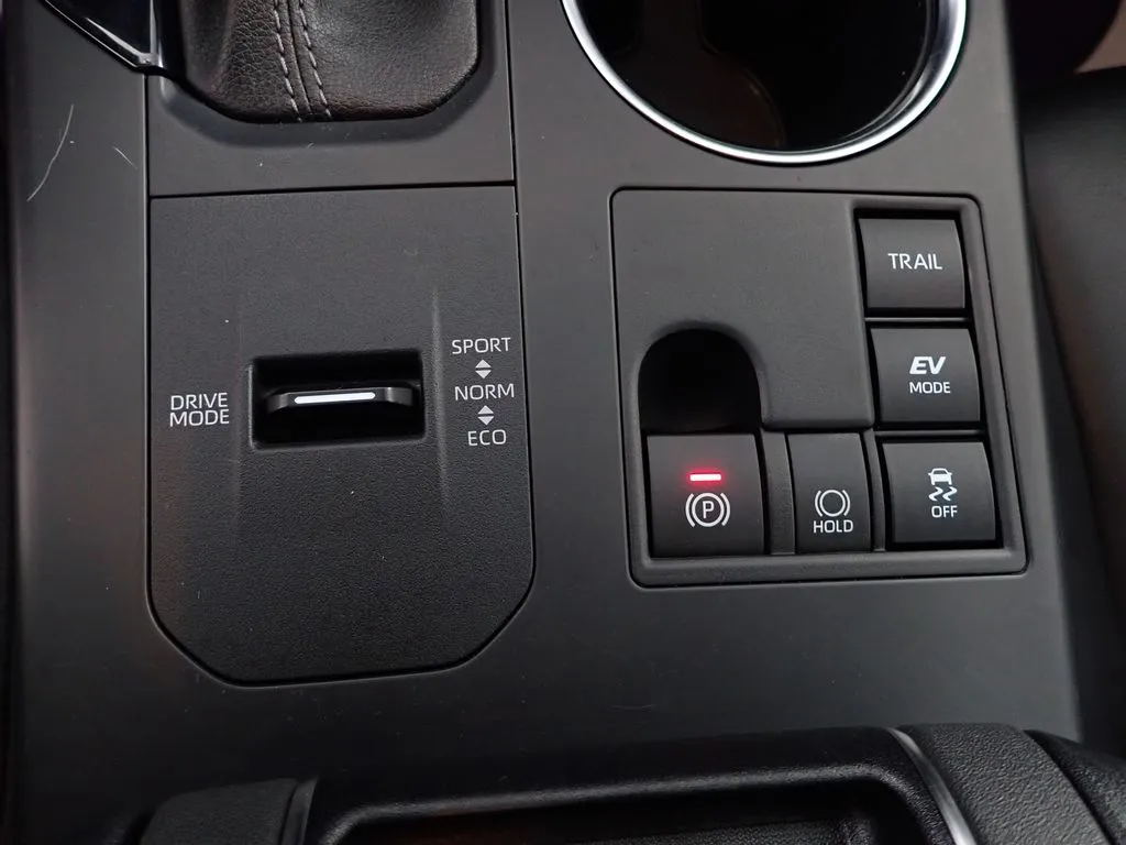 Toyota Highlander photo 7