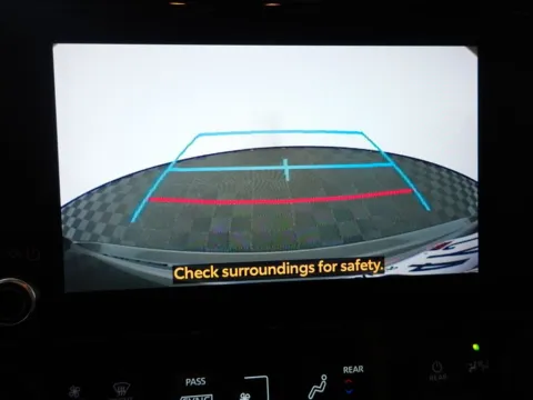 More photos of 2023 Toyota Highlander Hybrid XLE at Don Wood Chevrolet, OH