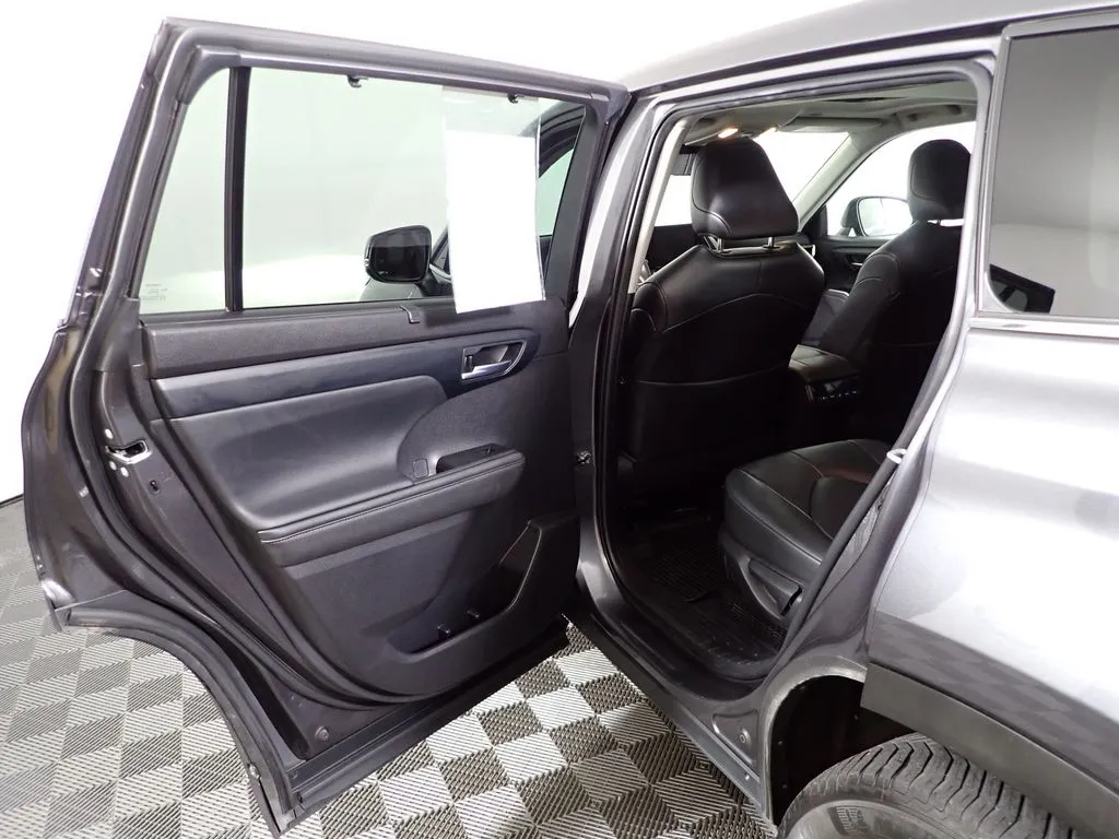 Toyota Highlander photo 32