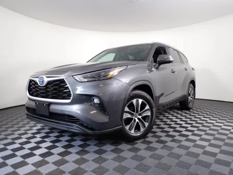 Photos of 2023 Toyota Highlander Hybrid XLE for sale in Logan, OH at Don Wood Chevrolet