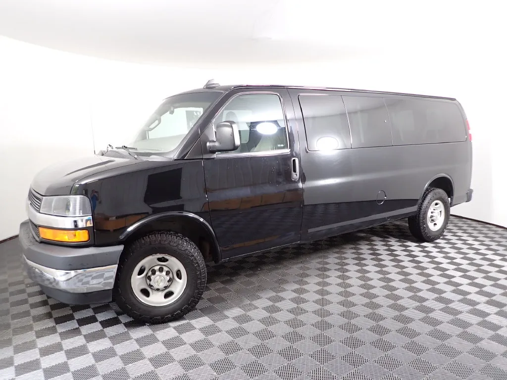 Chevrolet Express photo 8