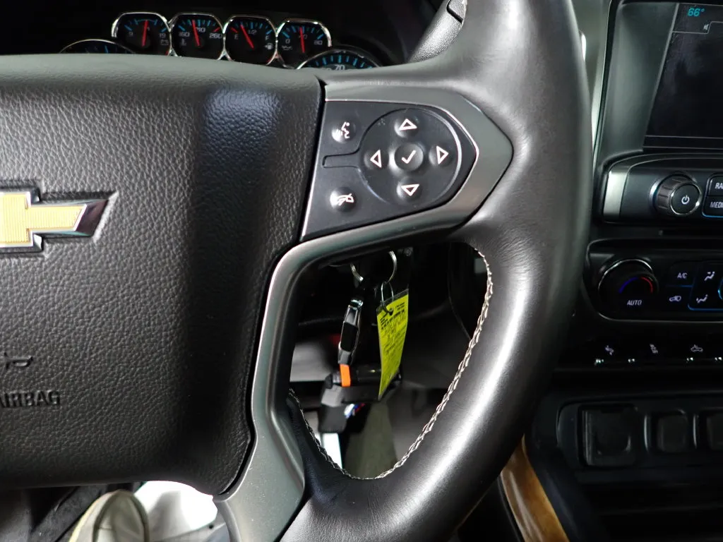 Chevrolet Silverado photo 30