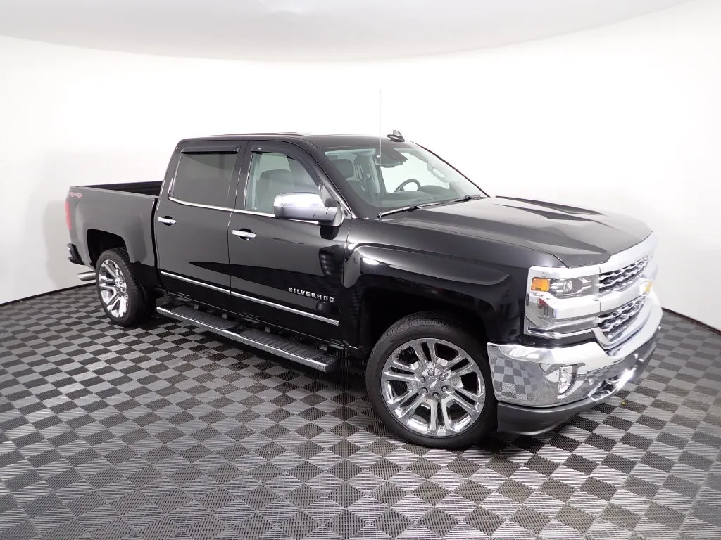 Chevrolet Silverado photo 11