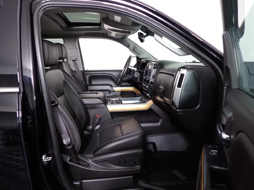 Chevrolet Silverado photo 39