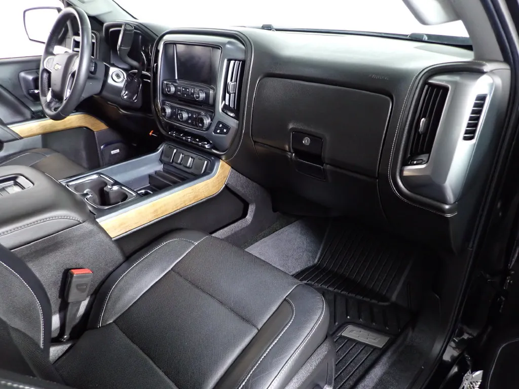 Chevrolet Silverado photo 40