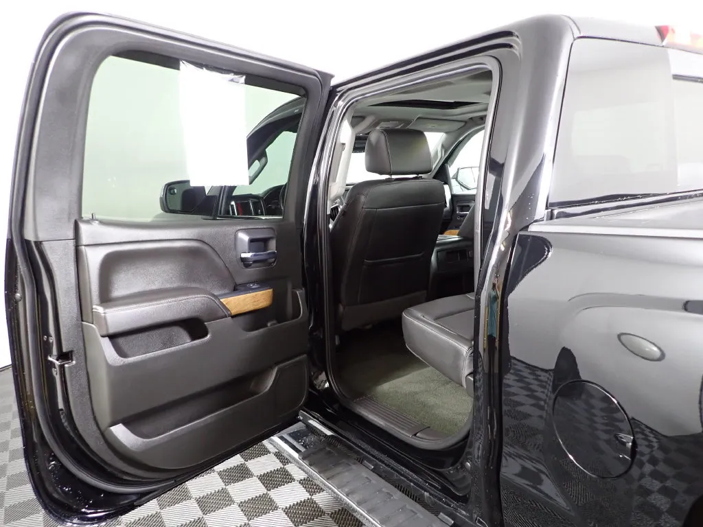 Chevrolet Silverado photo 34
