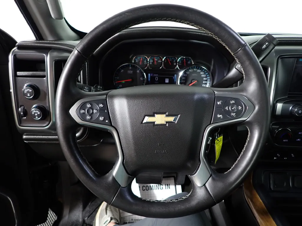 Chevrolet Silverado photo 28