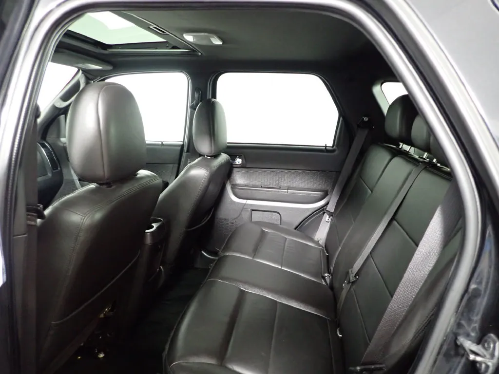 Ford Escape photo 32