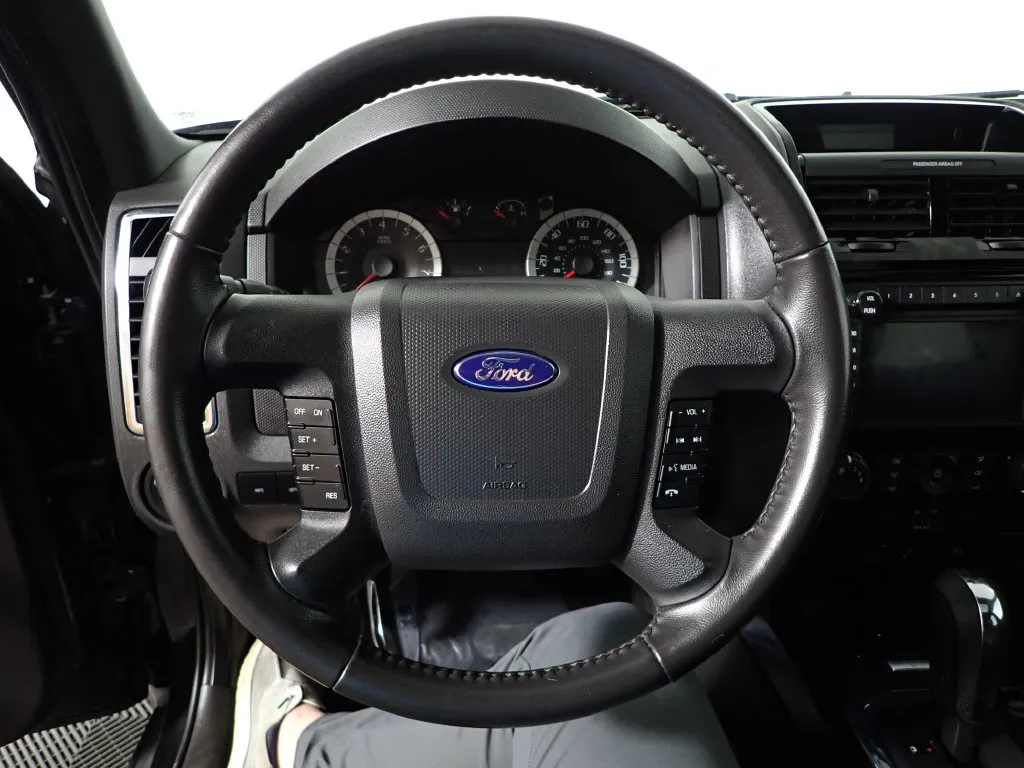 Ford Escape photo 26