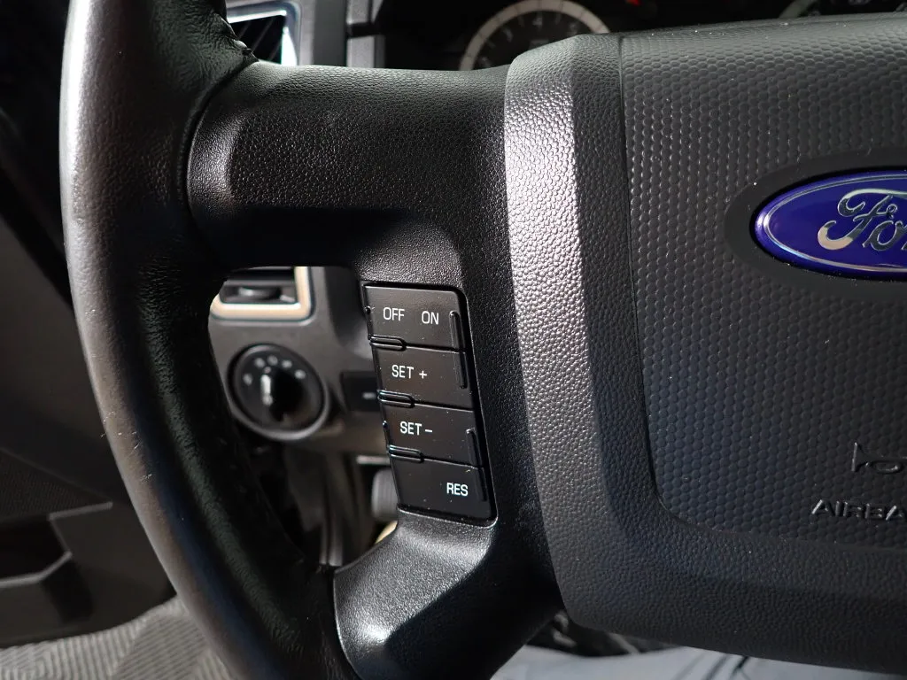 Ford Escape photo 27