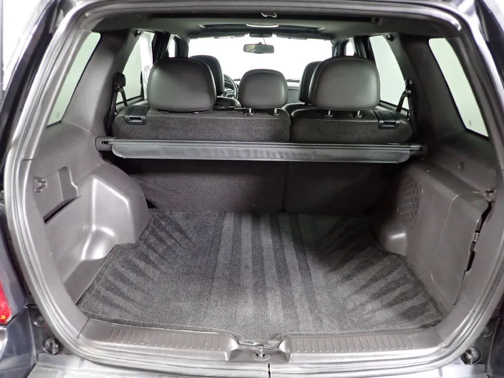 Ford Escape photo 16