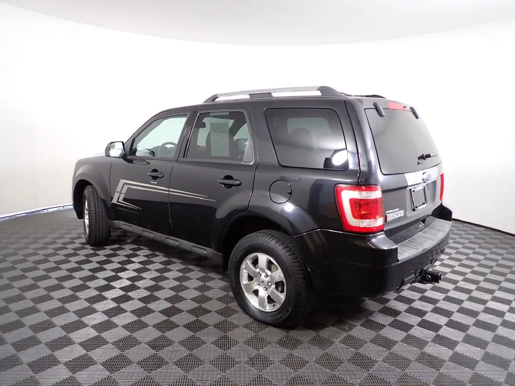Ford Escape photo 12