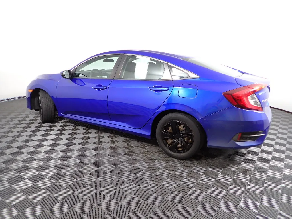 Honda Civic photo 7
