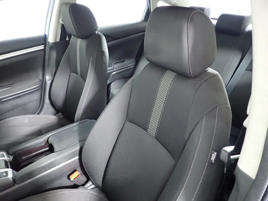 Honda Civic photo 18