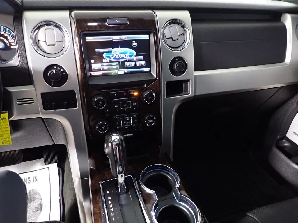 Ford F-150 photo 32