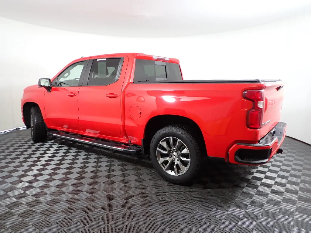 Chevrolet Silverado photo 11
