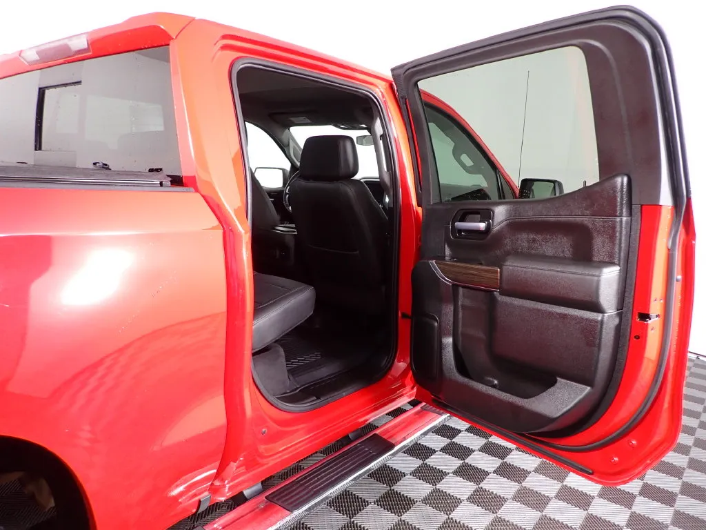 Chevrolet Silverado photo 34