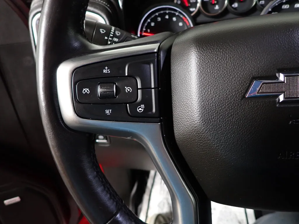 Chevrolet Silverado photo 27