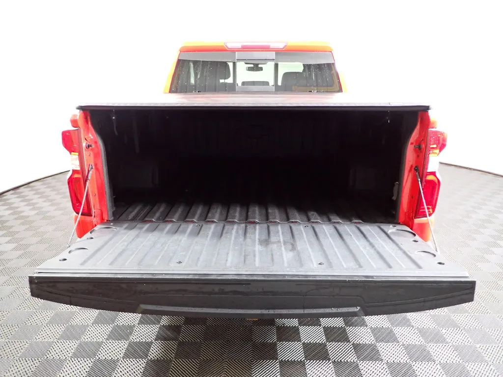 Chevrolet Silverado photo 15