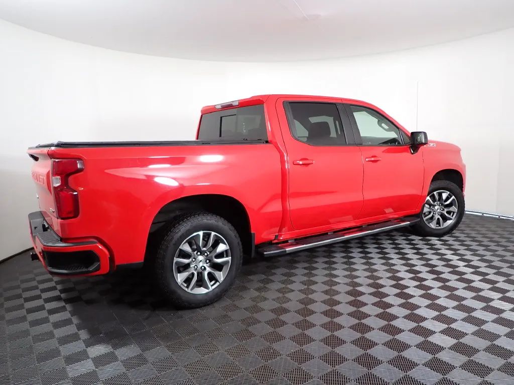 Chevrolet Silverado photo 18