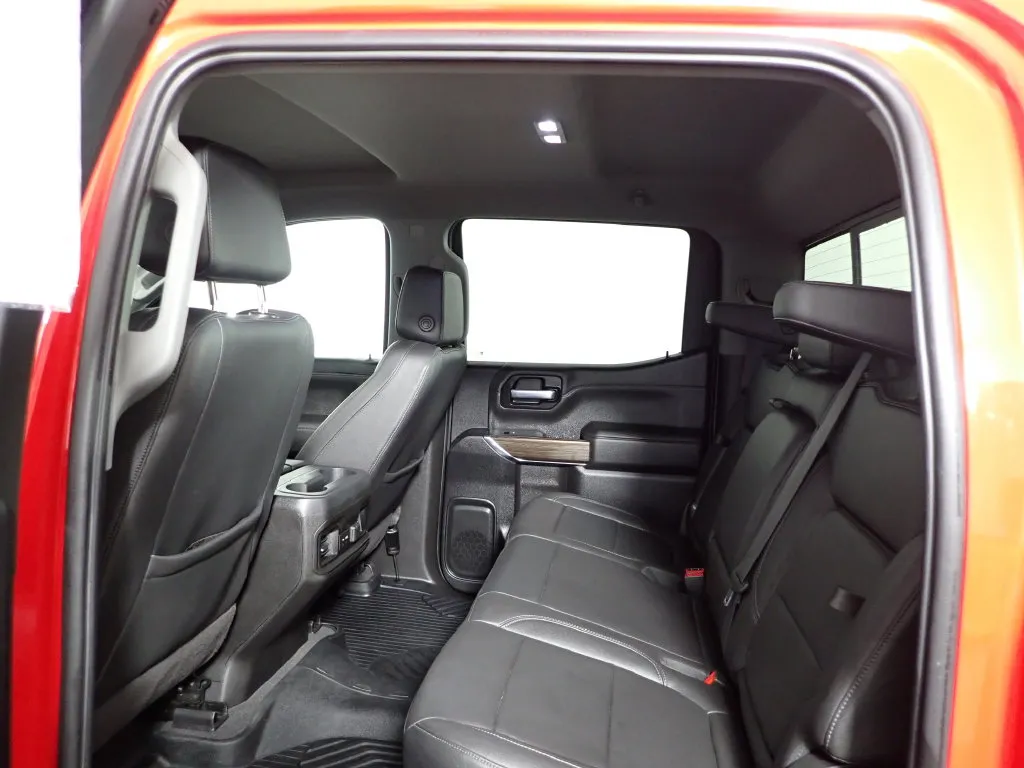 Chevrolet Silverado photo 33