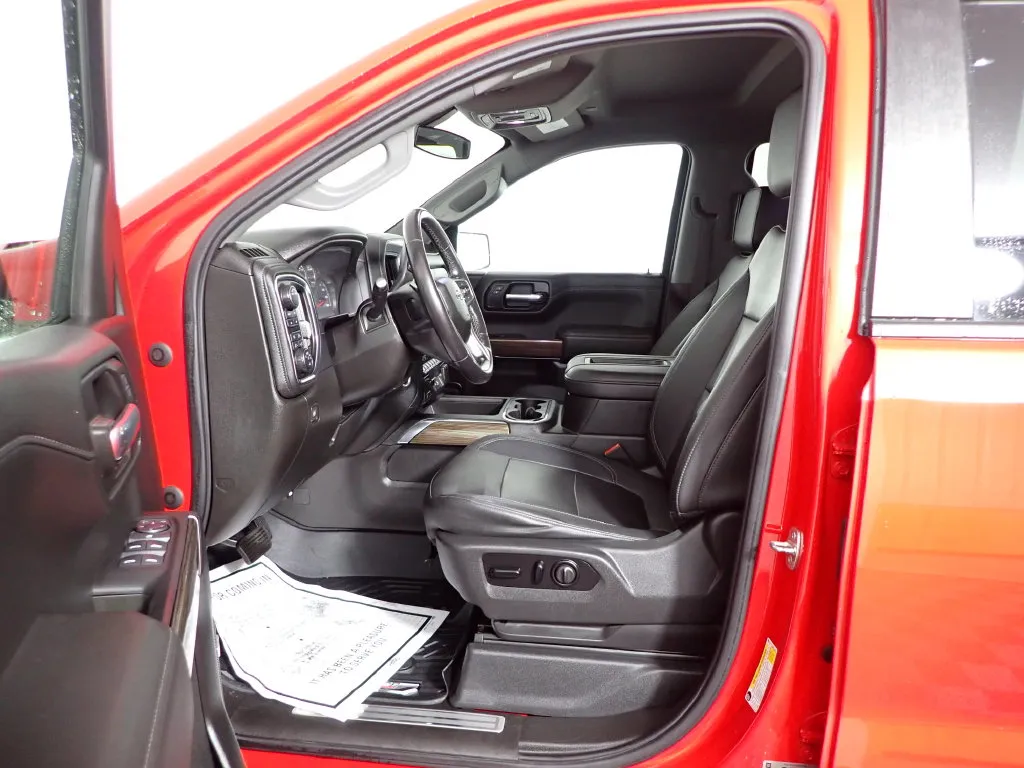 Chevrolet Silverado photo 21