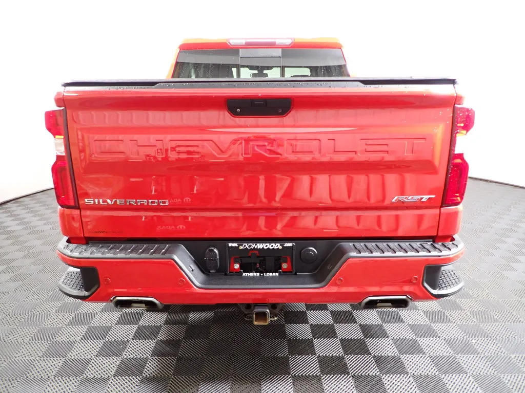 Chevrolet Silverado photo 13