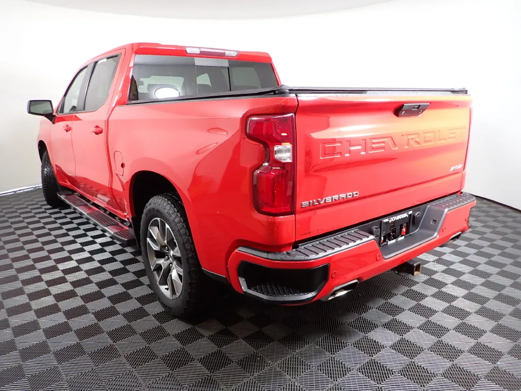 Chevrolet Silverado photo 12