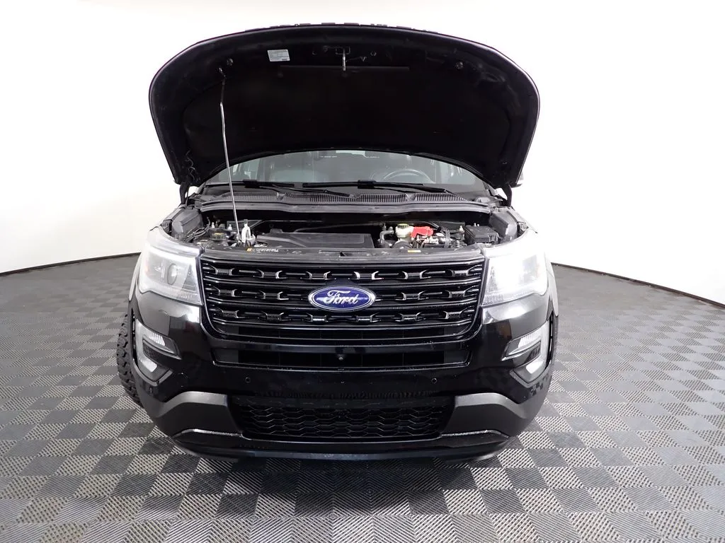 Ford Explorer photo 45