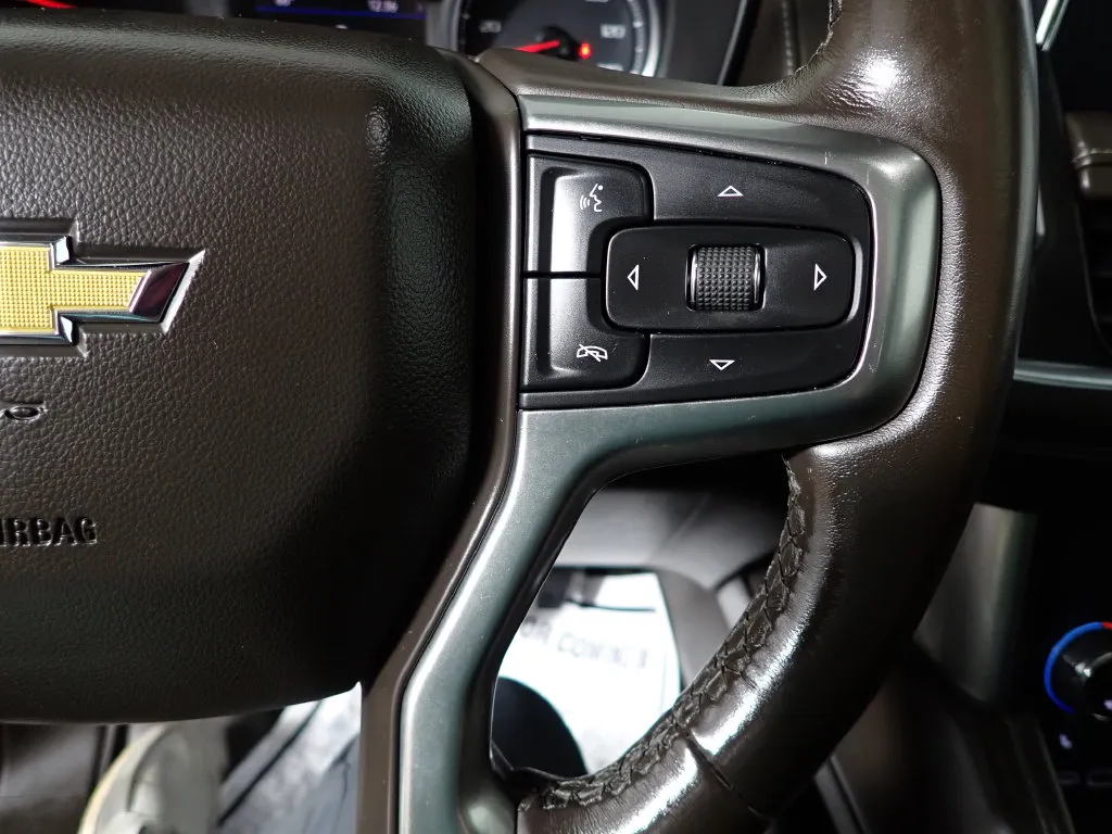 2021 Chevrolet Suburban LT - Photo 32