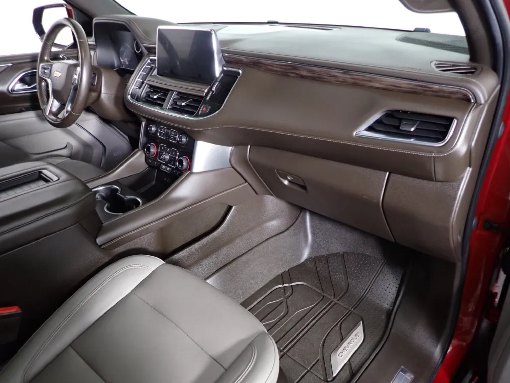 2021 Chevrolet Suburban LT - Photo 44
