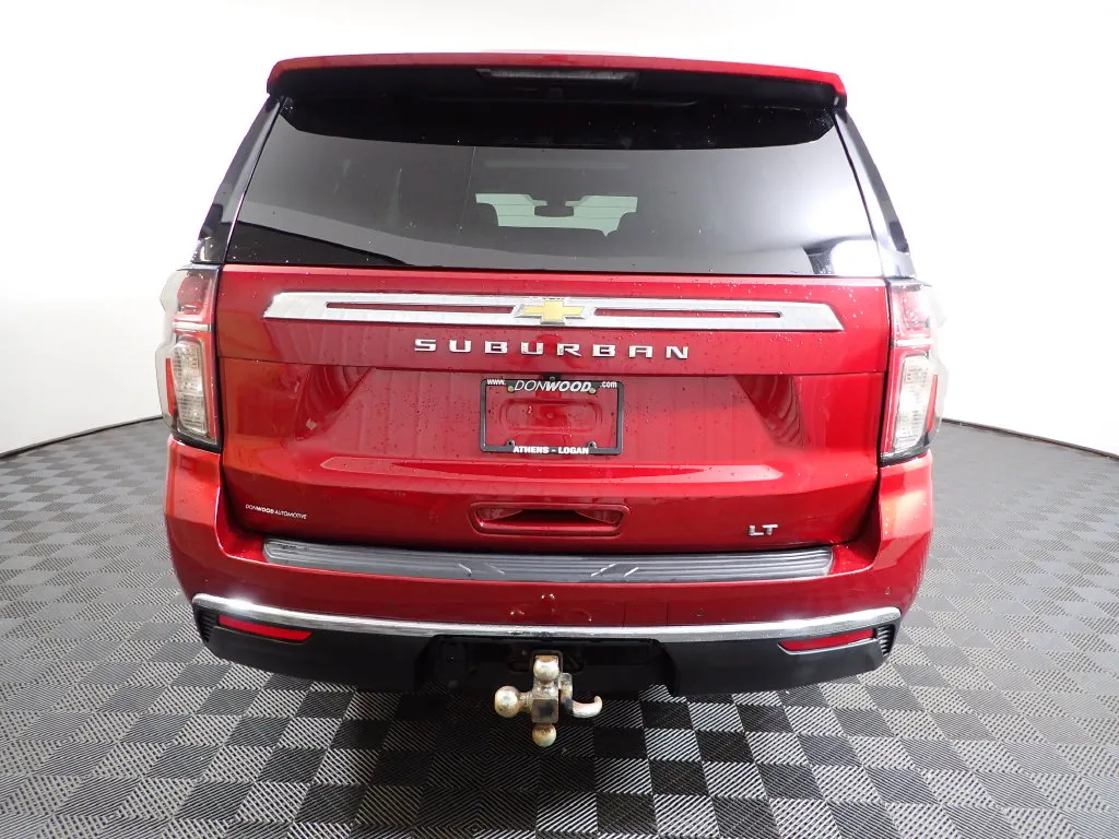 2021 Chevrolet Suburban LT - Photo 15