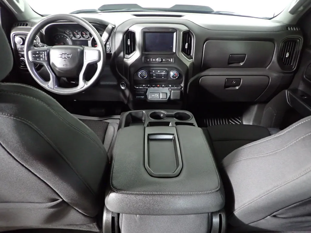 Chevrolet Silverado photo 31