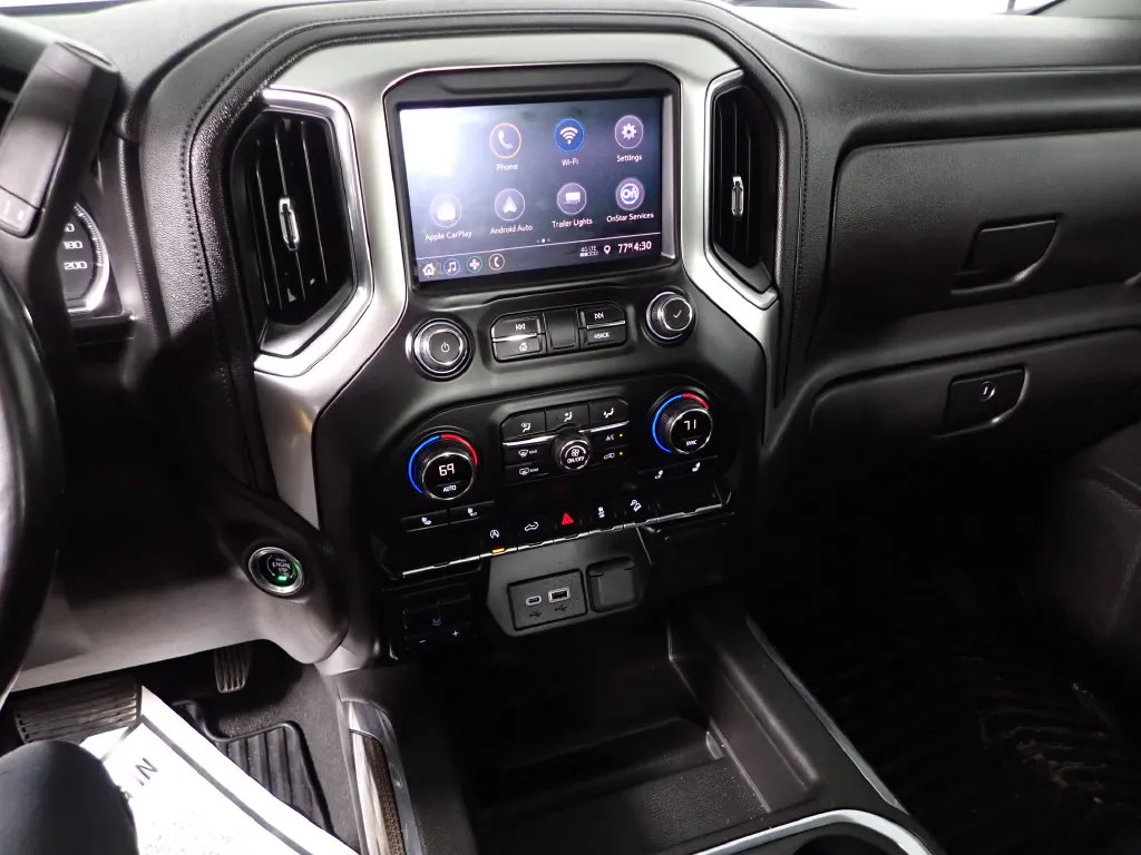 Chevrolet Silverado photo 27
