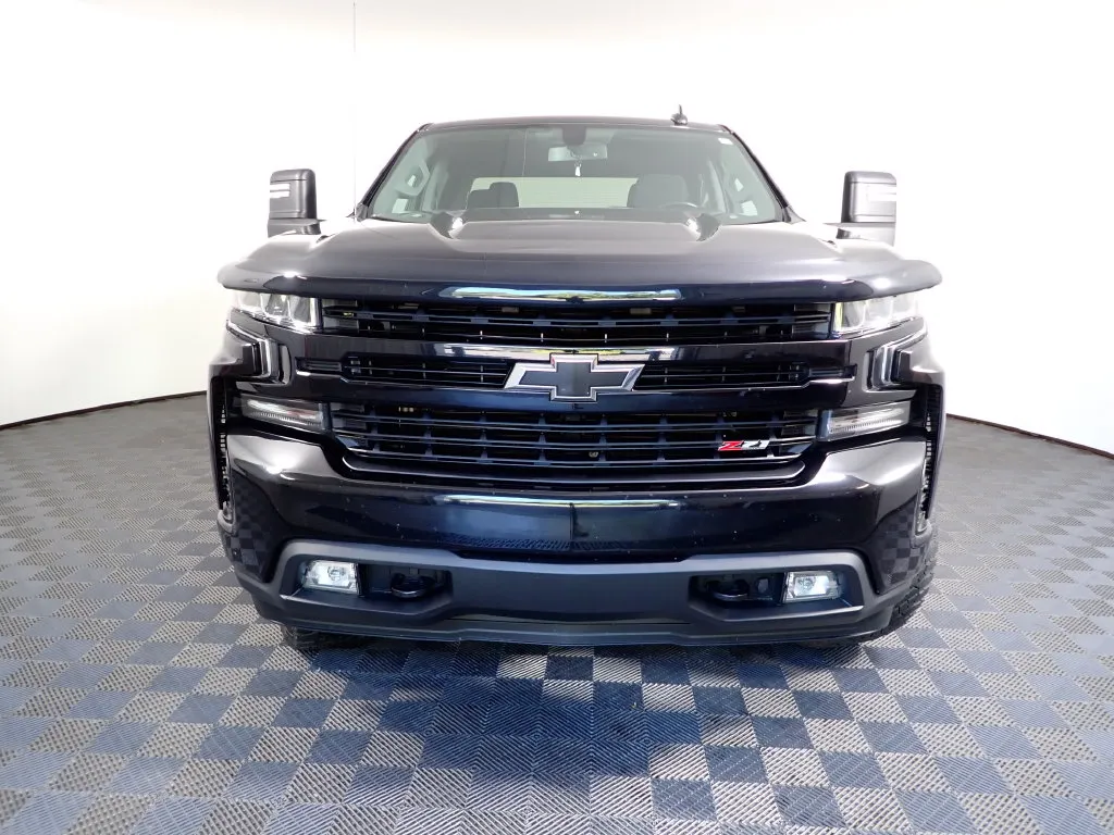 Chevrolet Silverado photo 8