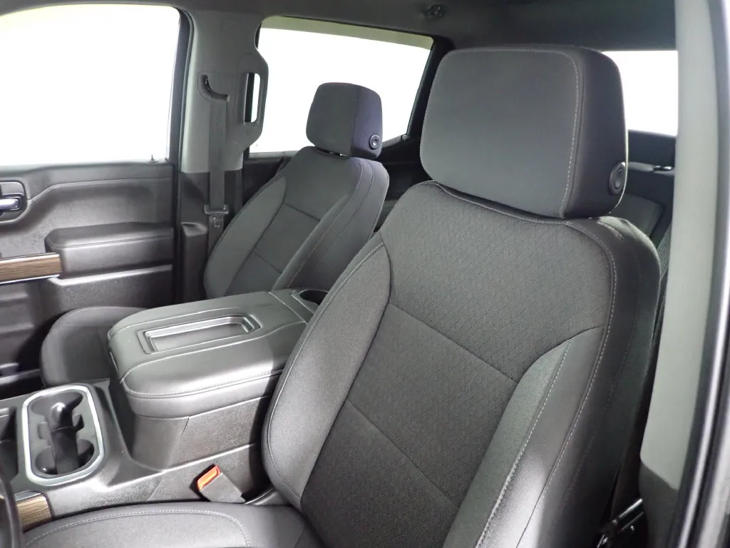 Chevrolet Silverado photo 20