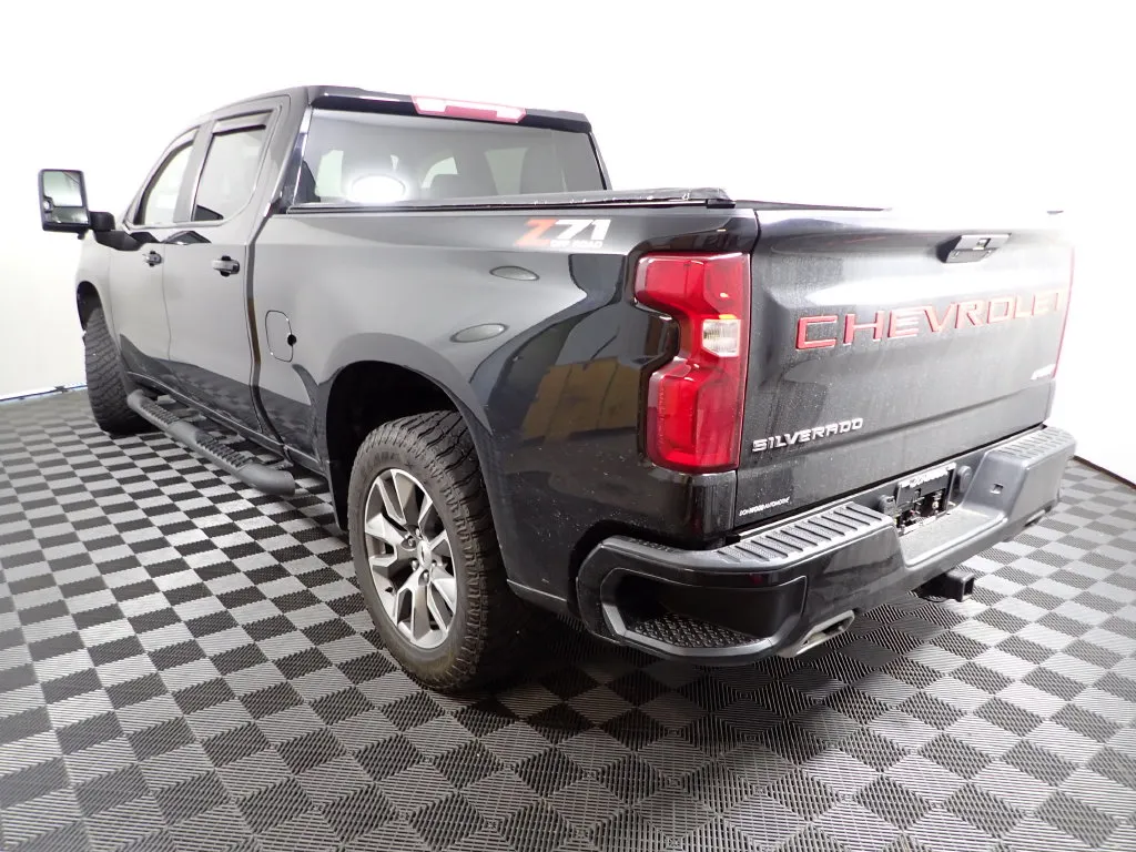 Chevrolet Silverado photo 12