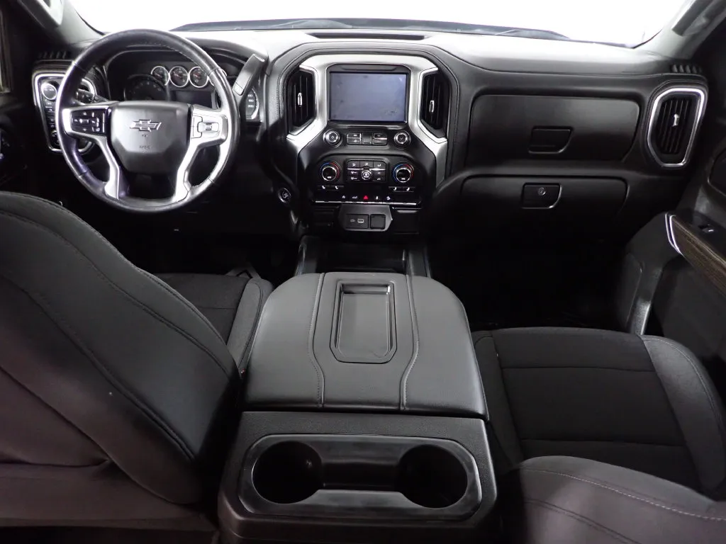 Chevrolet Silverado photo 29