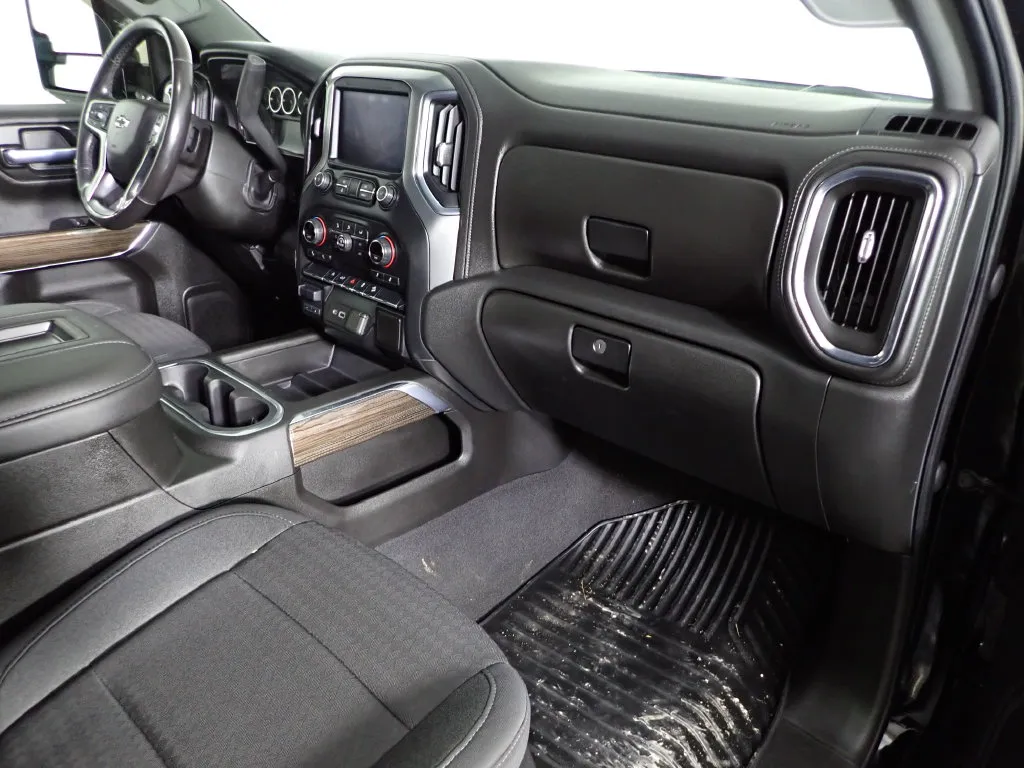 Chevrolet Silverado photo 36