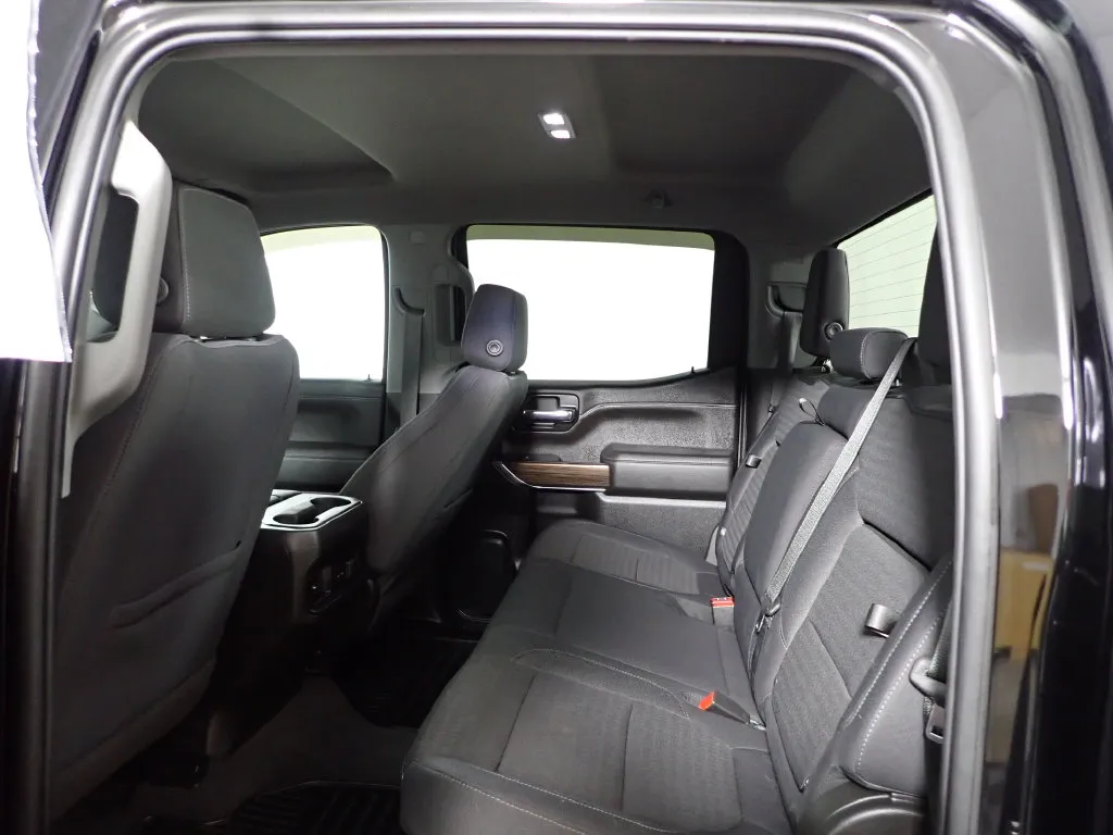 Chevrolet Silverado photo 31