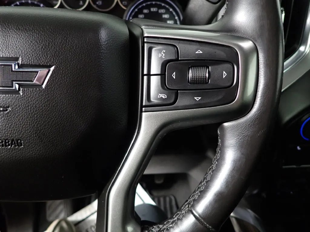 Chevrolet Silverado photo 26